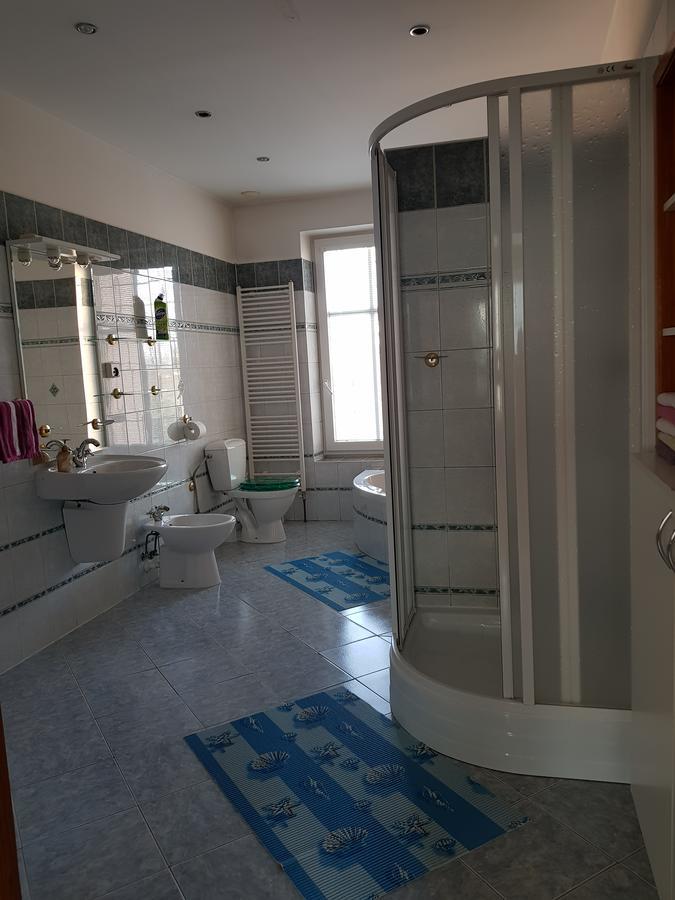 Restaurace U Marty Otel Dubí Dış mekan fotoğraf