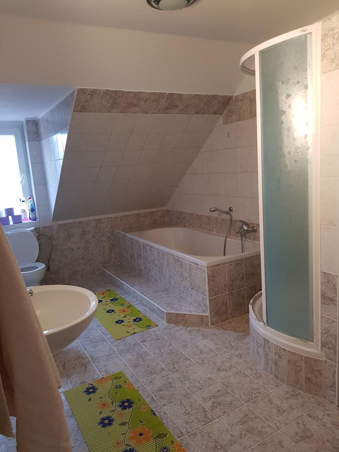 Restaurace U Marty Otel Dubí Dış mekan fotoğraf