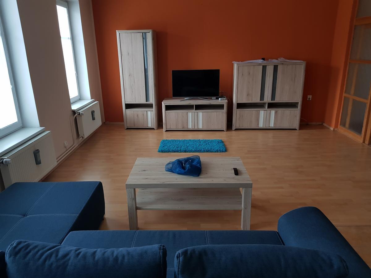 Restaurace U Marty Otel Dubí Dış mekan fotoğraf